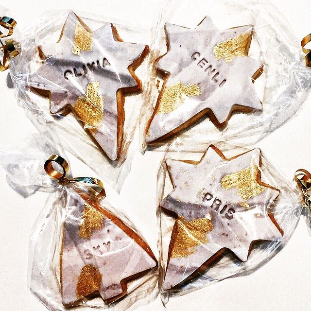 Love is when your Client bakes you personalized cookies for Christmas. Awwwwww... #splashatplay #spl...